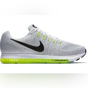 *Excellent condition* Women’s Nike Zoom All Out
(White Black Volt)